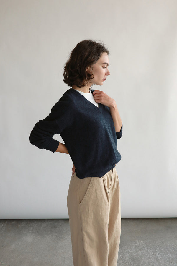 No.33 V Neck