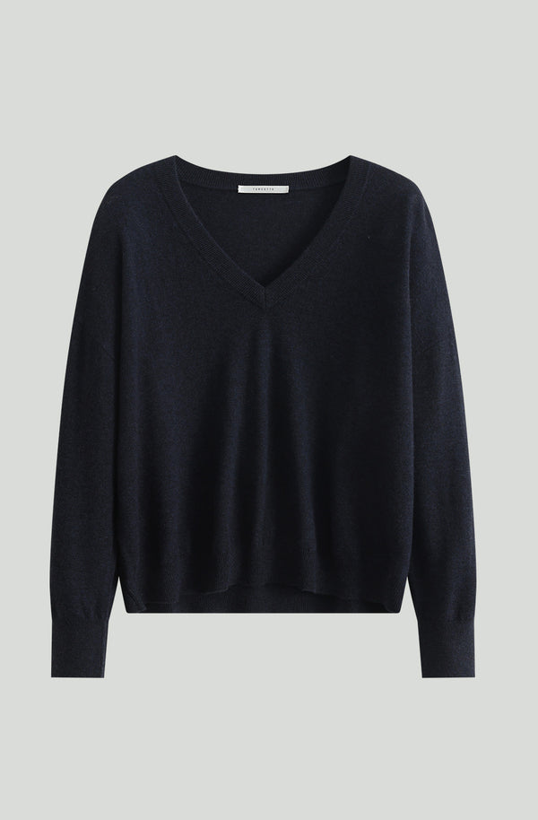 No.33 V Neck